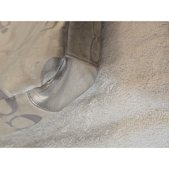 Coach Gallery Optic Silver Metalic Signature Tote Shoulder Handbag - Picture 7 of 12